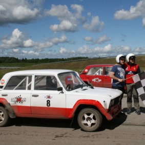 lada1-26b69ce1785f163d55583e6519c07ec5.jpg