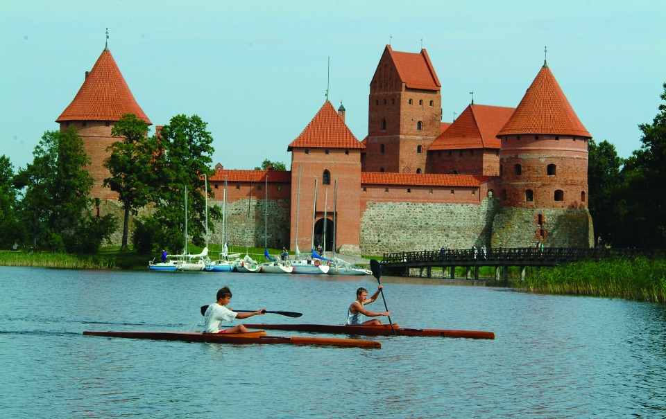 trakai-castle_8577-a99c0b9cf919cb85be52331151c250f3.jpg